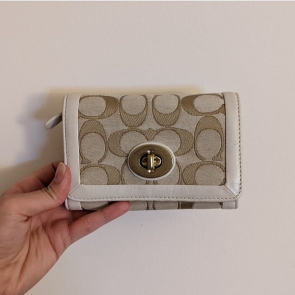 Coach Handbags - Authentic Classic Coach Bi-fold Wallet